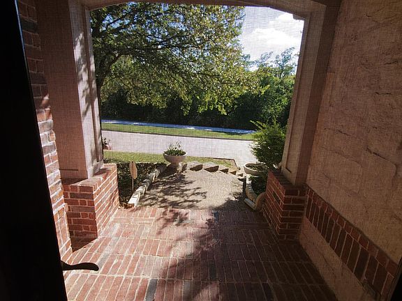 3rd image of 4405 Beck Dr