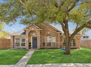 7502 Gillon Dr, Rowlett, TX