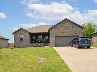 108 Smithfield Dr, Shelbyville, TN 37160