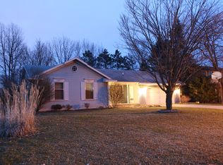 6622 Rollingview Dr, Hudsonville, MI 49426