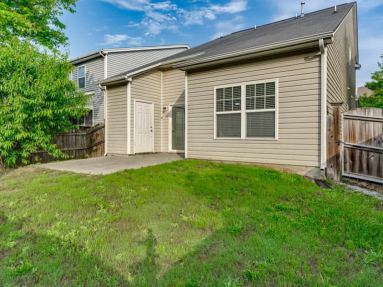 223 Chestnut Oak Ln — Photo 28