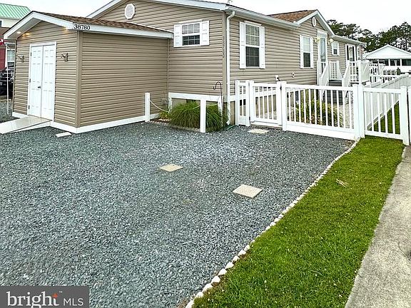 2nd image of 38780 Grant Ave #52