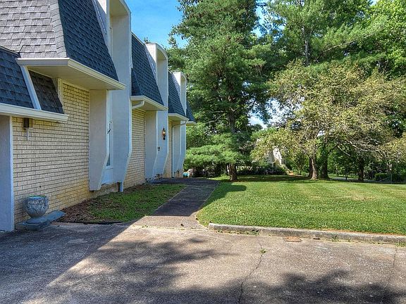 4th image of 913 Morningside Dr