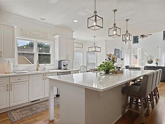 5th image of 3038 Fairhaven Rdg NW