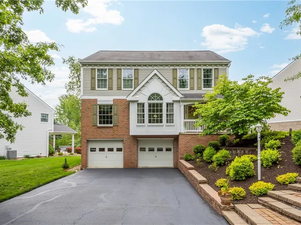 5743 Villahaven Dr, Pittsburgh, PA 15236