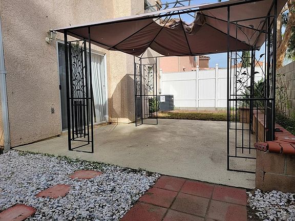 5th image of 14300 Terra Bella St Unit 28
