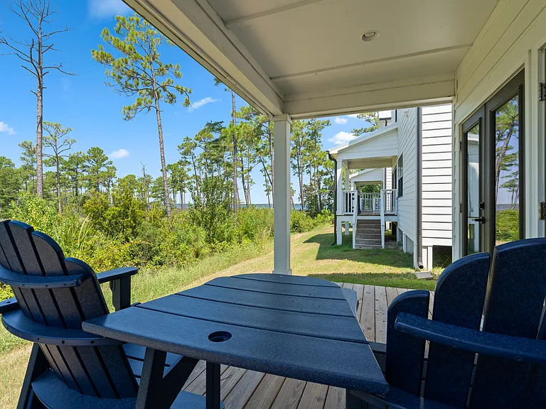 4688 Casablanca Dr — Photo 33