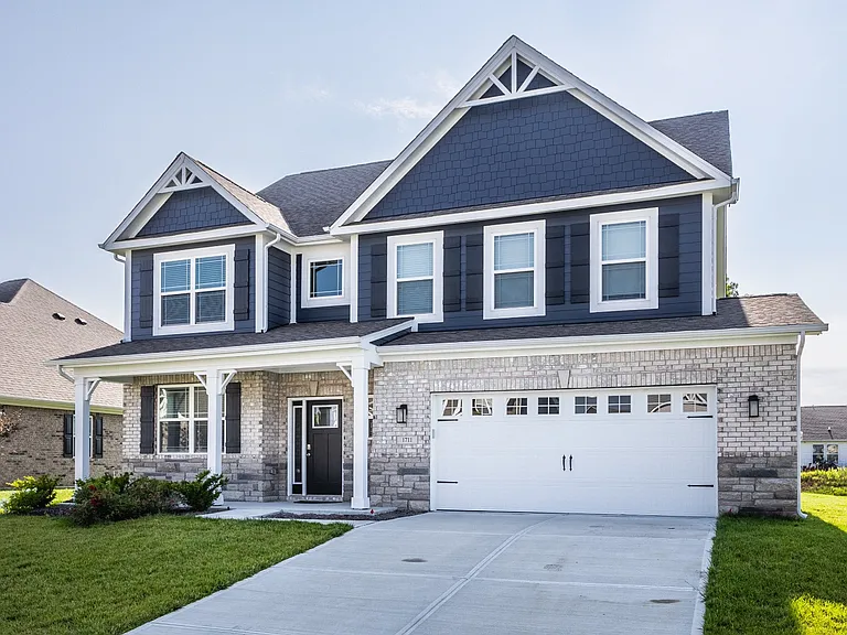 1711 Pelham Dr — Photo 3