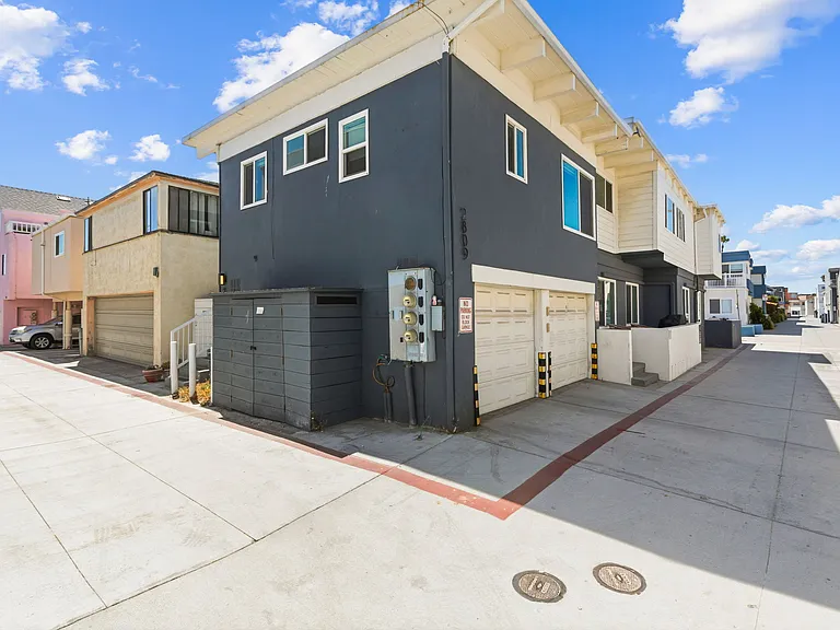2809 Strandway — Photo 13