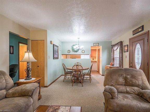 5th image of 1339 Pembrooke Dr