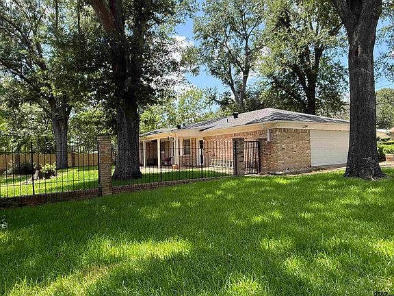 4th image of 1302 Woodland Hills Dr