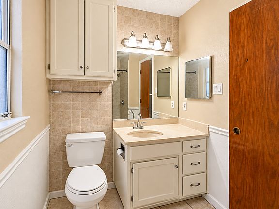 5th image of 4120 Tulip Tree Ct