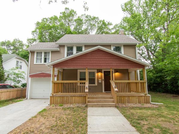 109 S Russell Ave