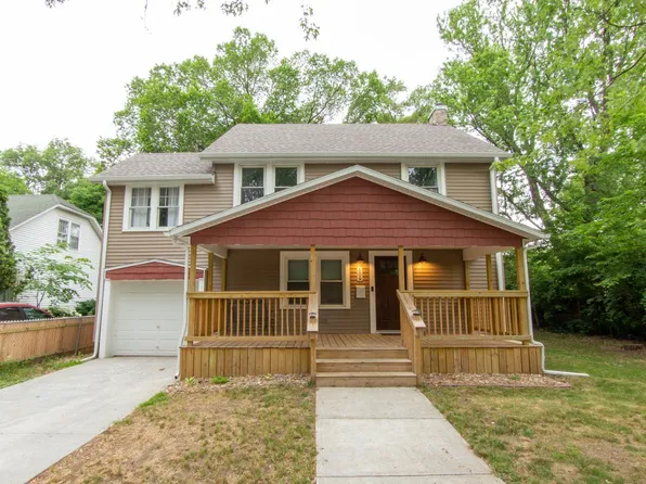 109 S Russell Ave, Ames, IA 50010