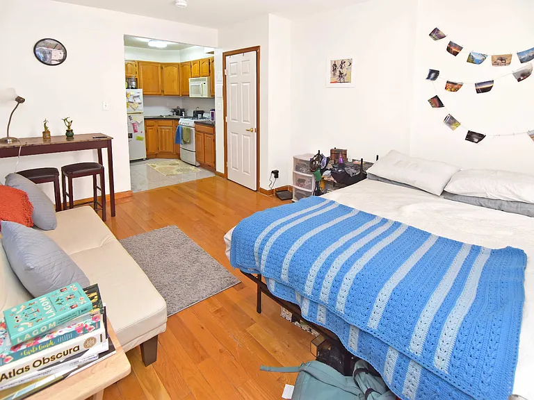 1164 1st Ave #2A — Photo 2