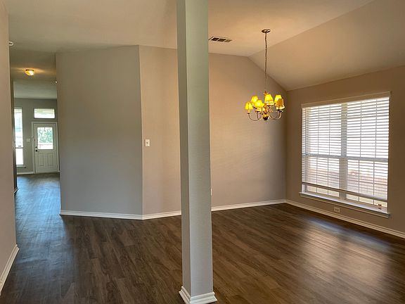 4th image of 5741 Ozark Dr