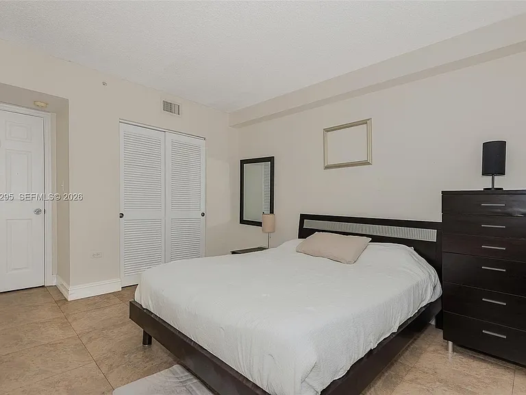 1500 Bay Rd #116S — Photo 18