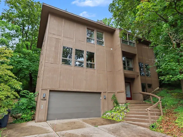 1828 Greenlawn Ave, Kalamazoo, MI 49006