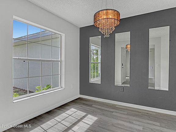 5th image of 3162 San Salvador Ave SE