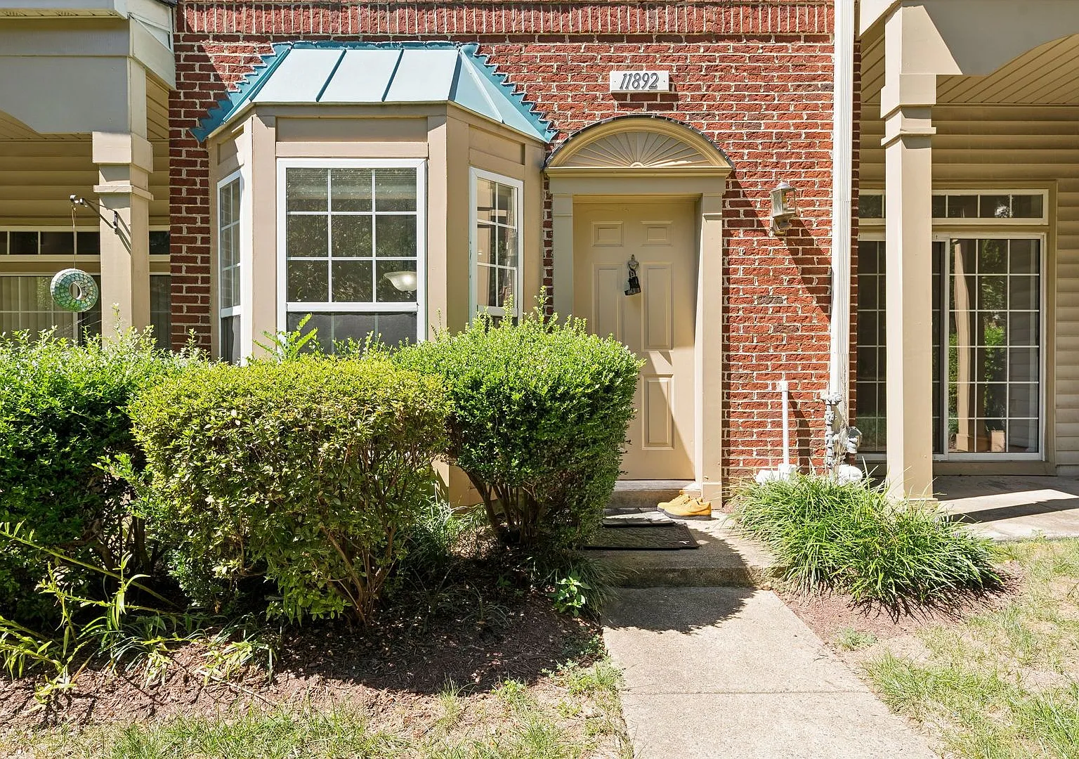 Conveniently located near Hunters Woods shops, with easy access to Reston Town Center and the Tol... — Photo 3