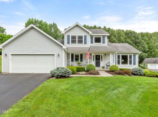 79 Cameron Rd, Wynantskill, NY 12198