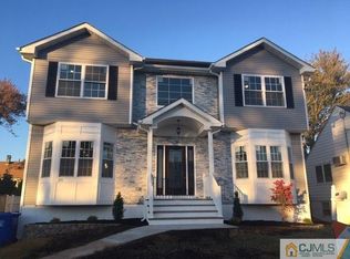 208 Regina St, Iselin, NJ 08830