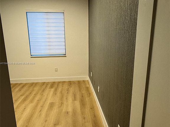 4th image of 10421 NW 63rd Ter Unit 10421