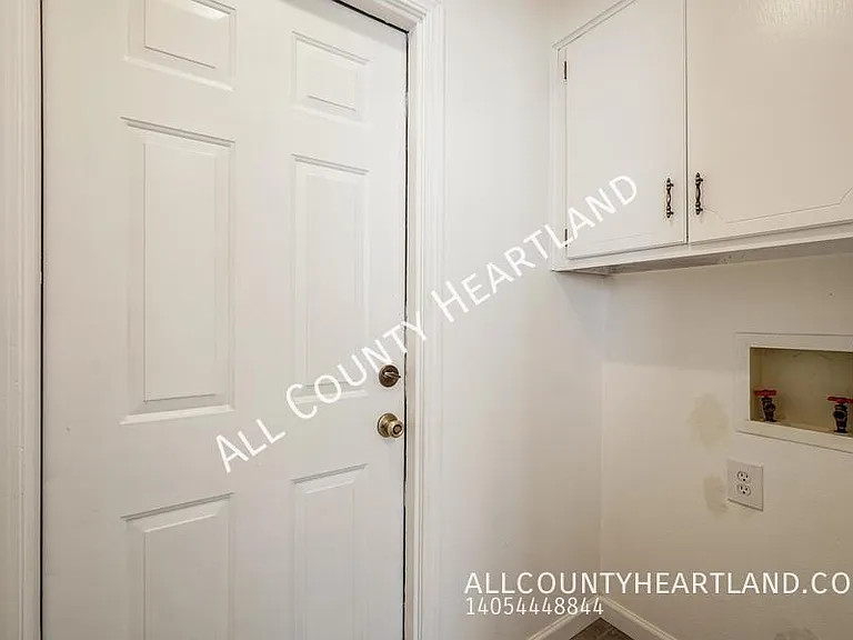 1528 Apollo Rd — Photo 17