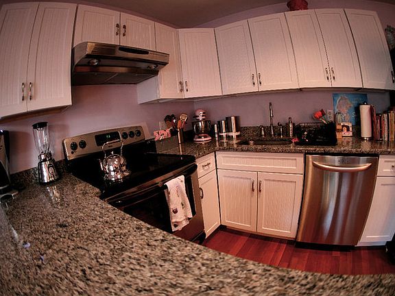 4th image of 137 71st St APT 2A