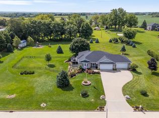 2736 N Birch Ave, Cumming, IA 50061