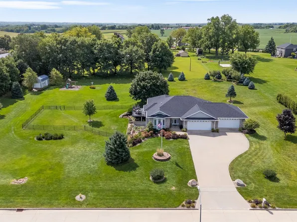 2736 N Birch Ave, Cumming, IA 50061