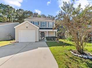 421 Savannah River Dr, Summerville, SC 29485