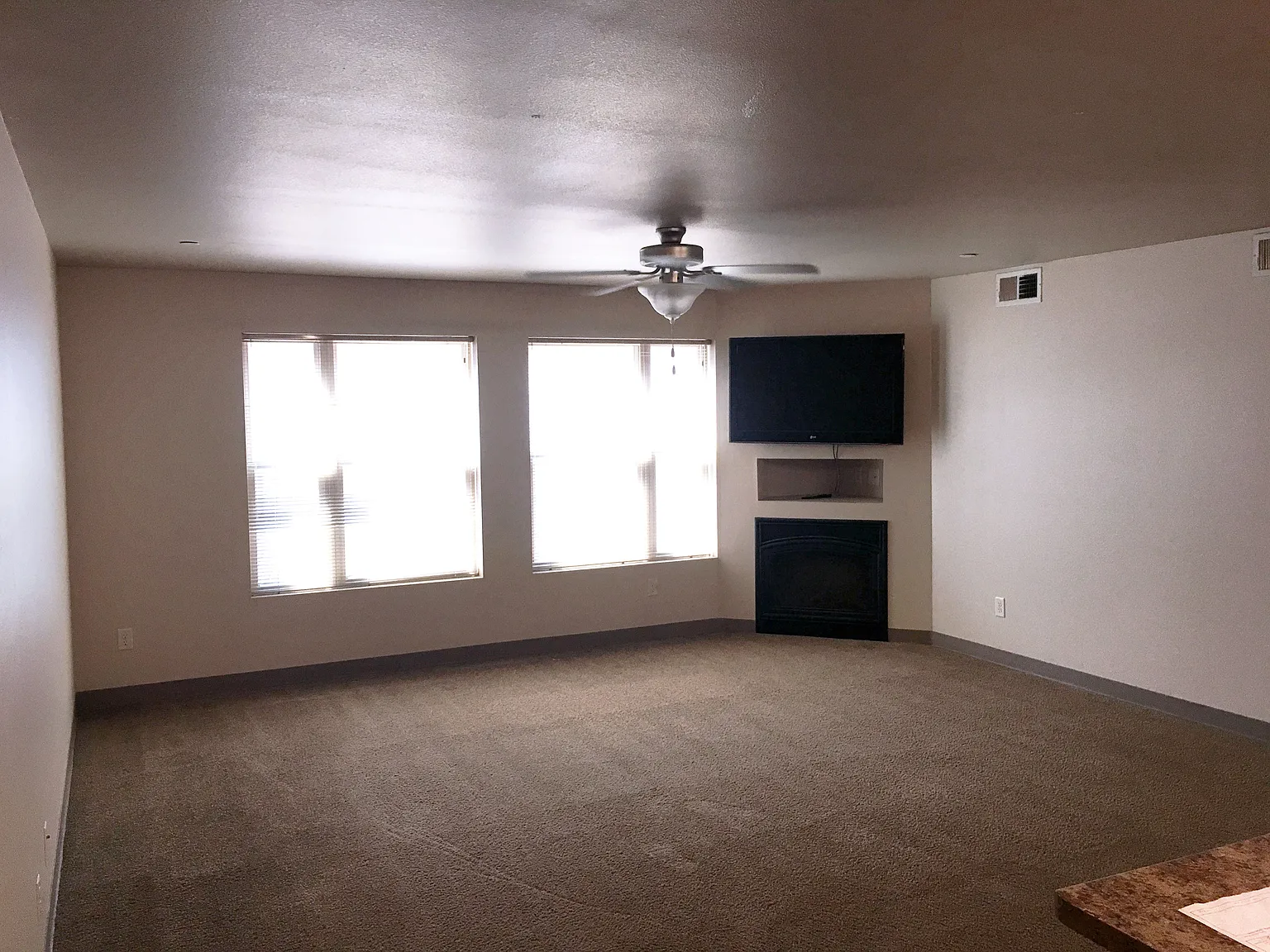 4 bed, 1768 sqft, $2,500 — Photo 3