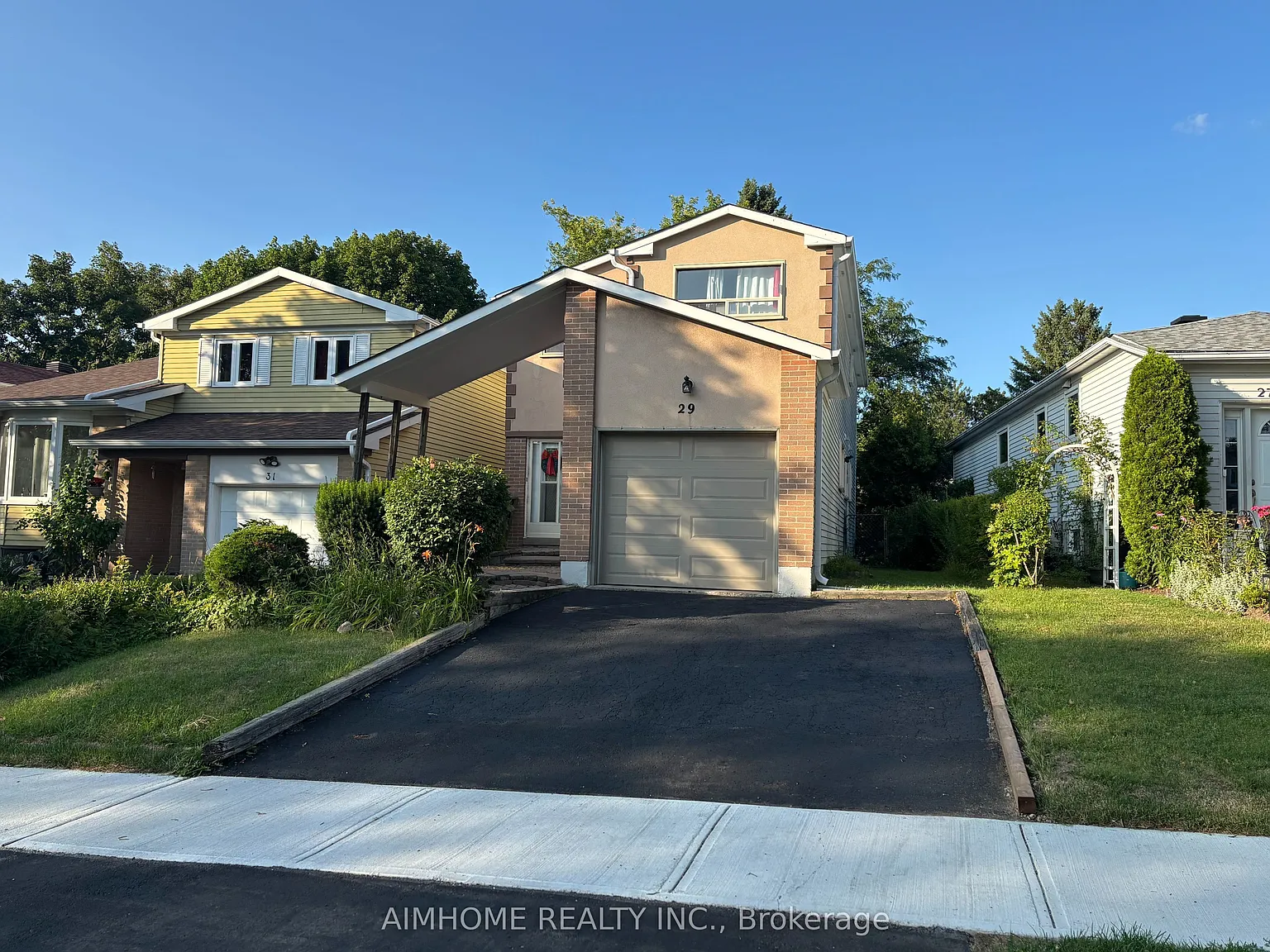 3 bed, $3,290 — Photo 2