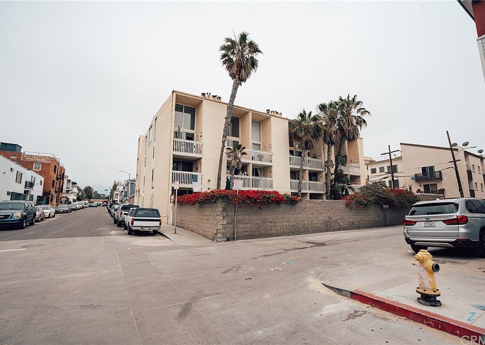 1st image of 22 Navy Ct #205