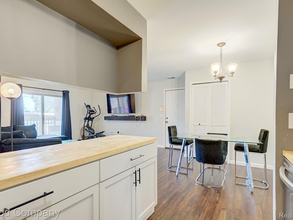 1525 Harbour Ct Apt 73, photo 14