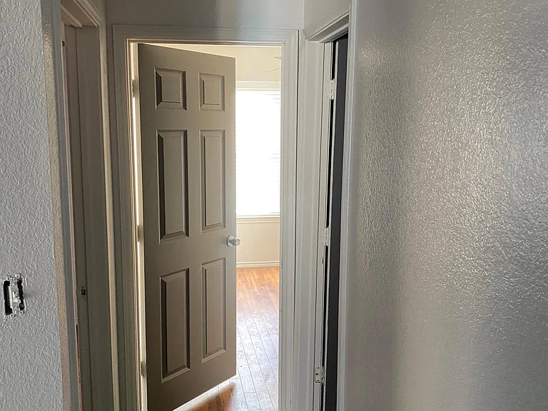 2500 Ashley Way — Photo 7