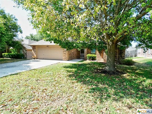 2nd image of 1516 Chardonnay Dr