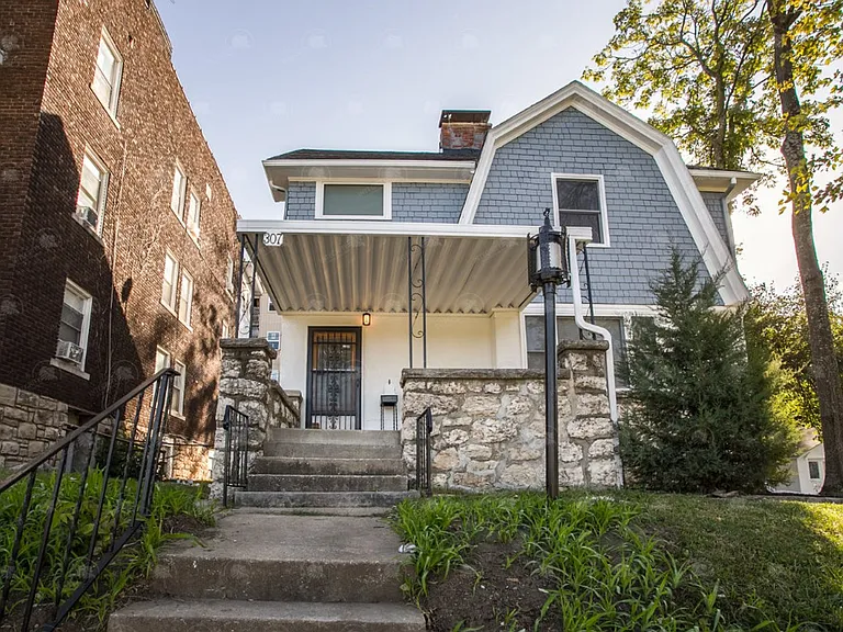 307 Bellefontaine Ave — Photo 16