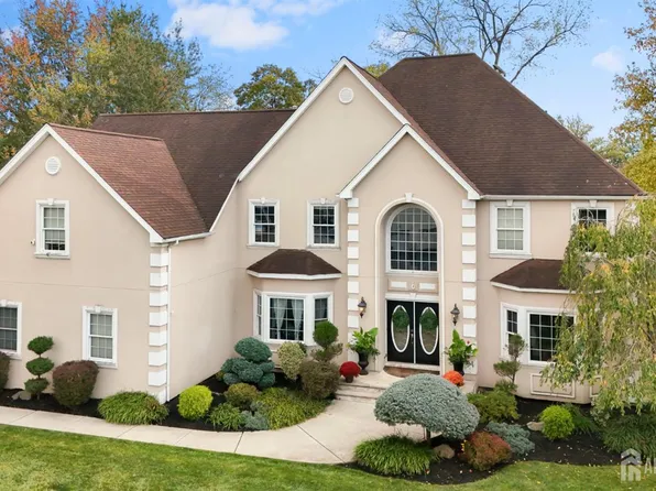 6 Stacey Ct, South Plainfield, NJ 07080