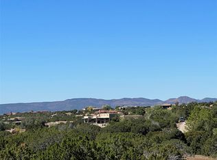 19 Gwendolyn Ct, Santa Fe, NM 87506