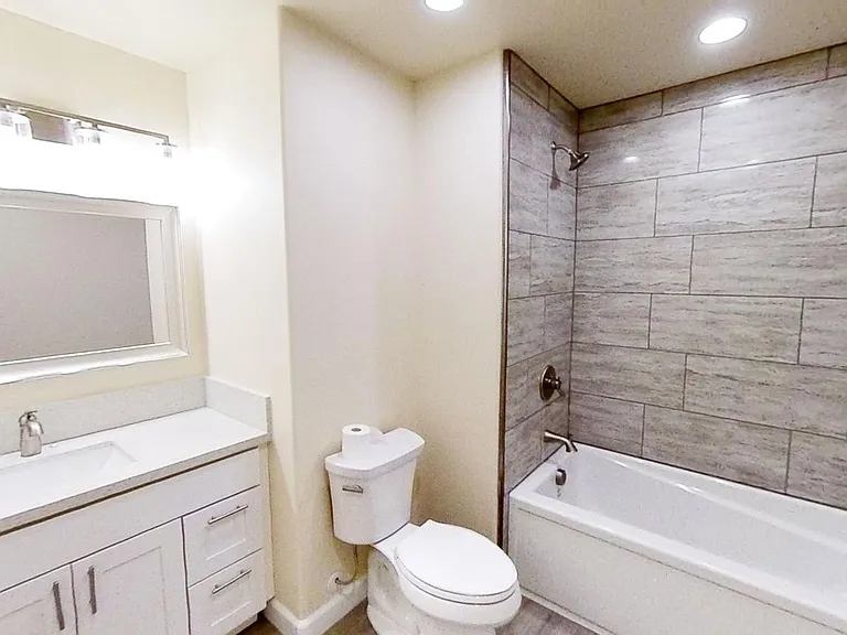 1722 NE Jackson School Rd — Photo 23