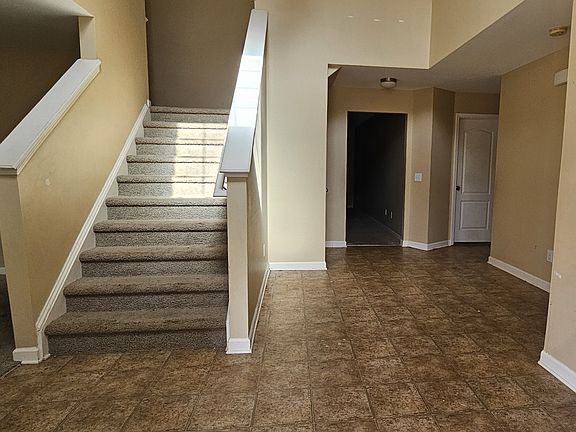 2nd image of 105 Stoney Creek Dr