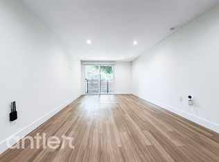 1538 Purdue Ave #404, Los Angeles, CA 90025