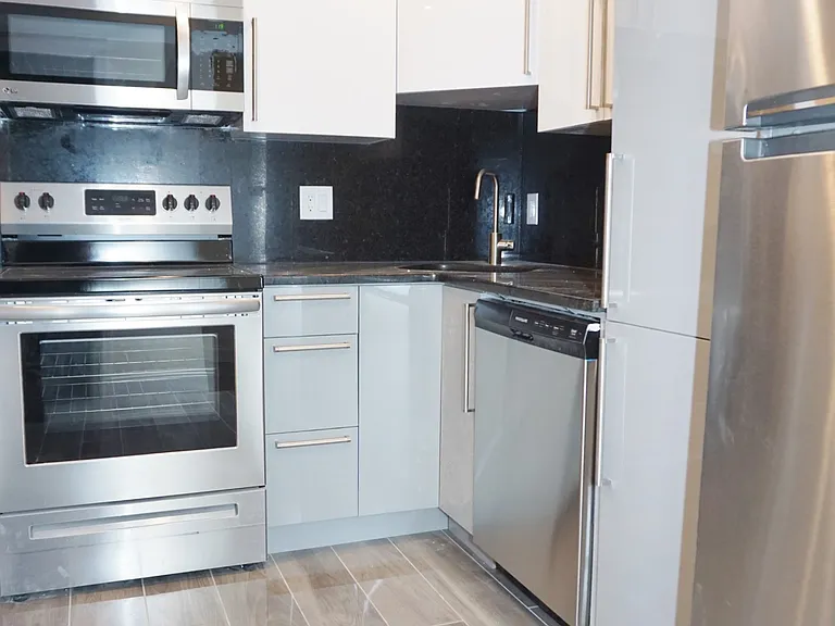 1803 Beacon St #2 — Photo 1