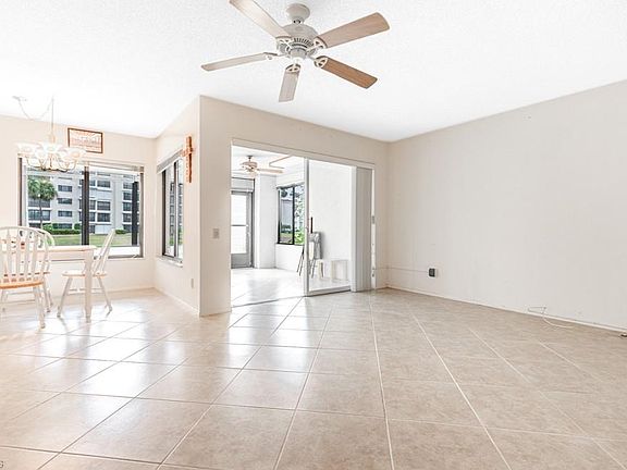 3rd image of 7402 Lake Breeze Dr APT 113