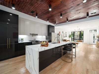 22 Beacon Ave FLOOR 1, Jersey City, NJ, 07306