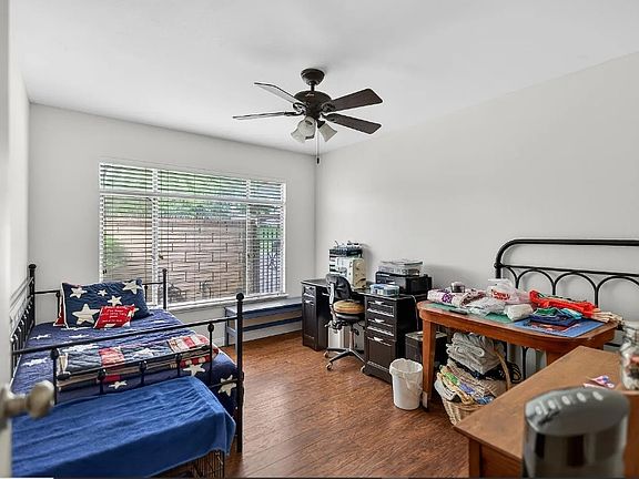 4th image of 3905 Noel Pl #A1