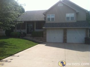 2059 Hunters Ln, Sedalia, MO 65301