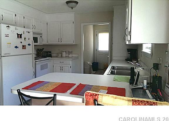 2nd image of 1307 Creekview Dr
